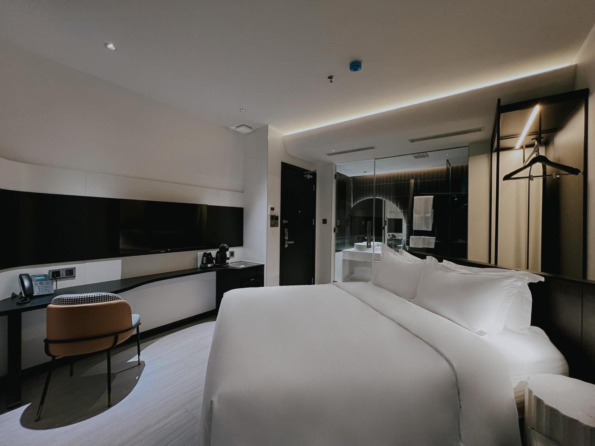 The Concept Hcmc- District 1 Отель
